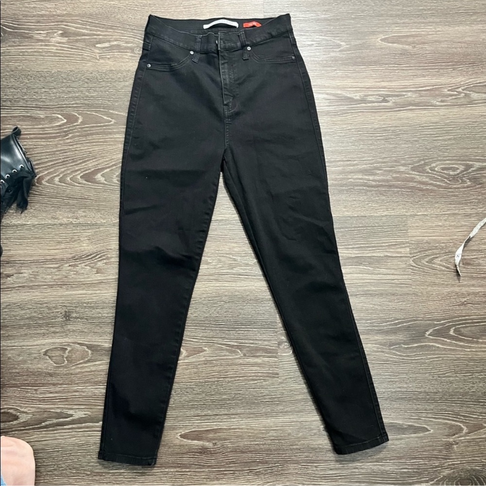 Black Celebrity Pink jeans